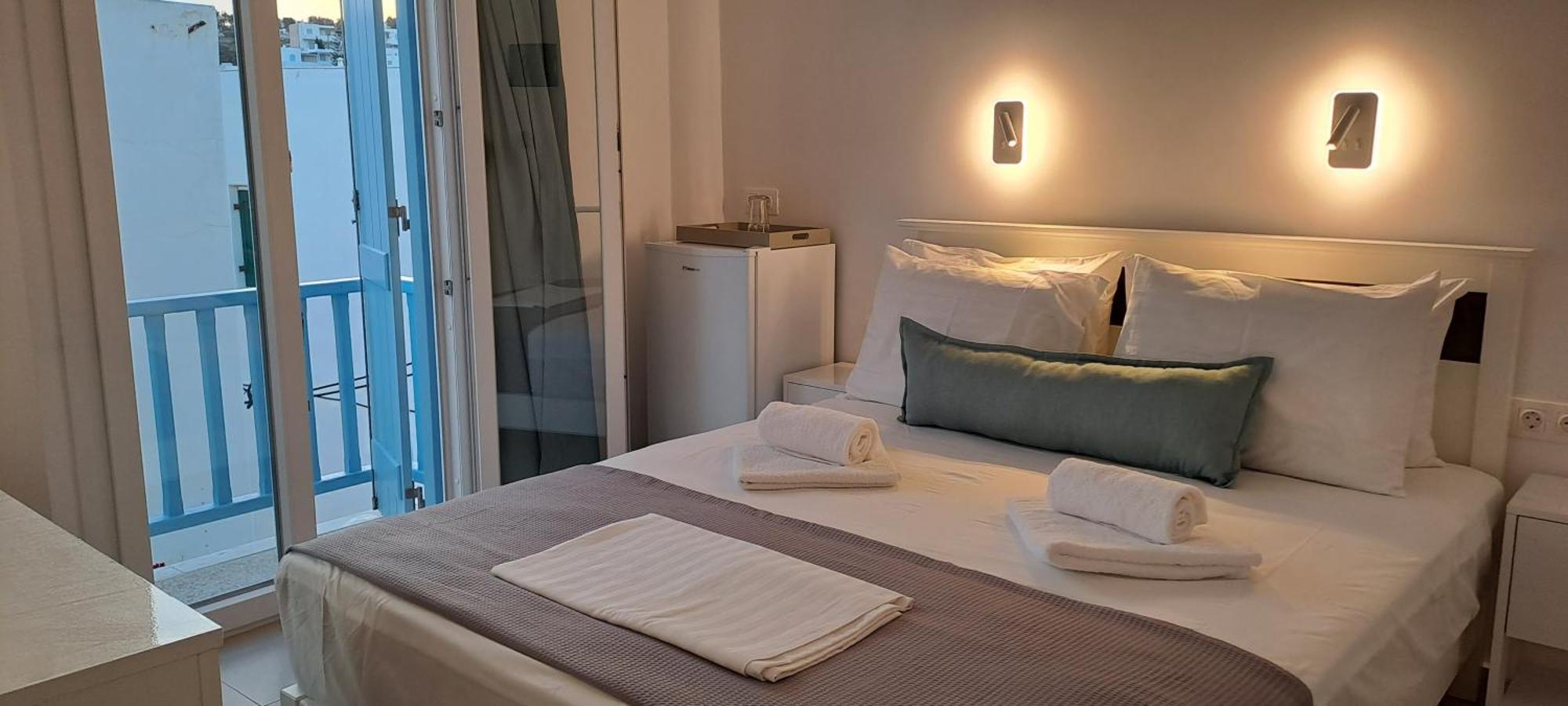 Dinas Inn Piso Livadi Esterno foto